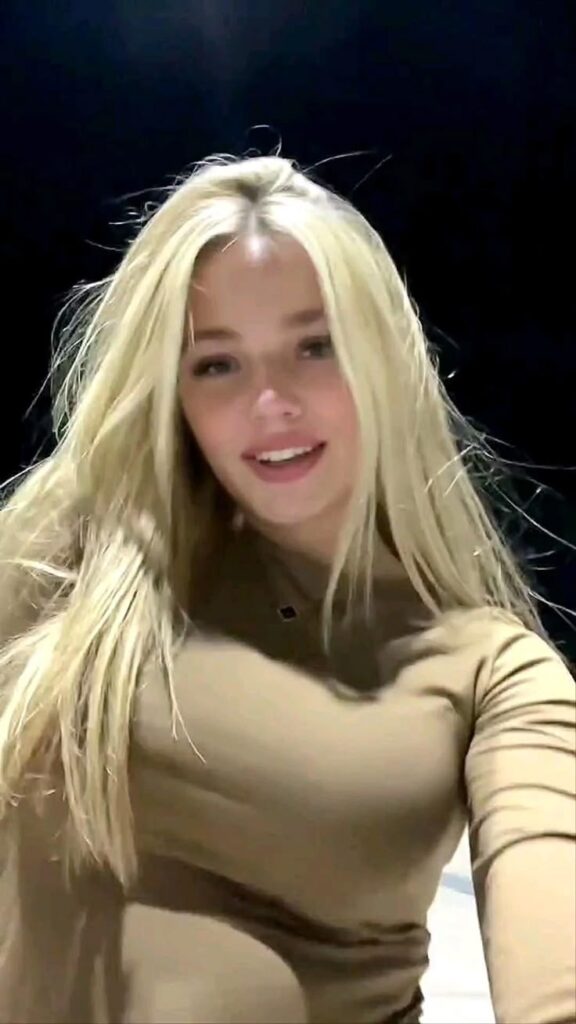 Video Iclik &ndash; Hot Tiktoker Mia Indonesia Sedang Viral